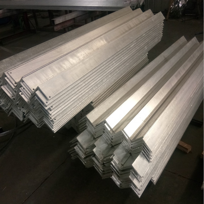 90 βαθμός γαλβάνισε τη γωνία 640mm τοίχων γαλβανισμένος Q195-Q420 σίδηρος γωνίας χάλυβα καυτός - κυλημένος