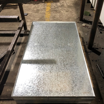 Z140 Z350 4ft X 8ft τσιμεντωμένα οροφικά πάνελ από χάλυβα DX54D DX55D 0,2-6mm πάχος στο κτίριο