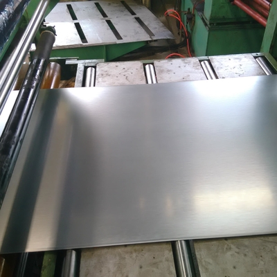 Z140 Z350 4ft X 8ft τσιμεντωμένα οροφικά πάνελ από χάλυβα DX54D DX55D 0,2-6mm πάχος στο κτίριο